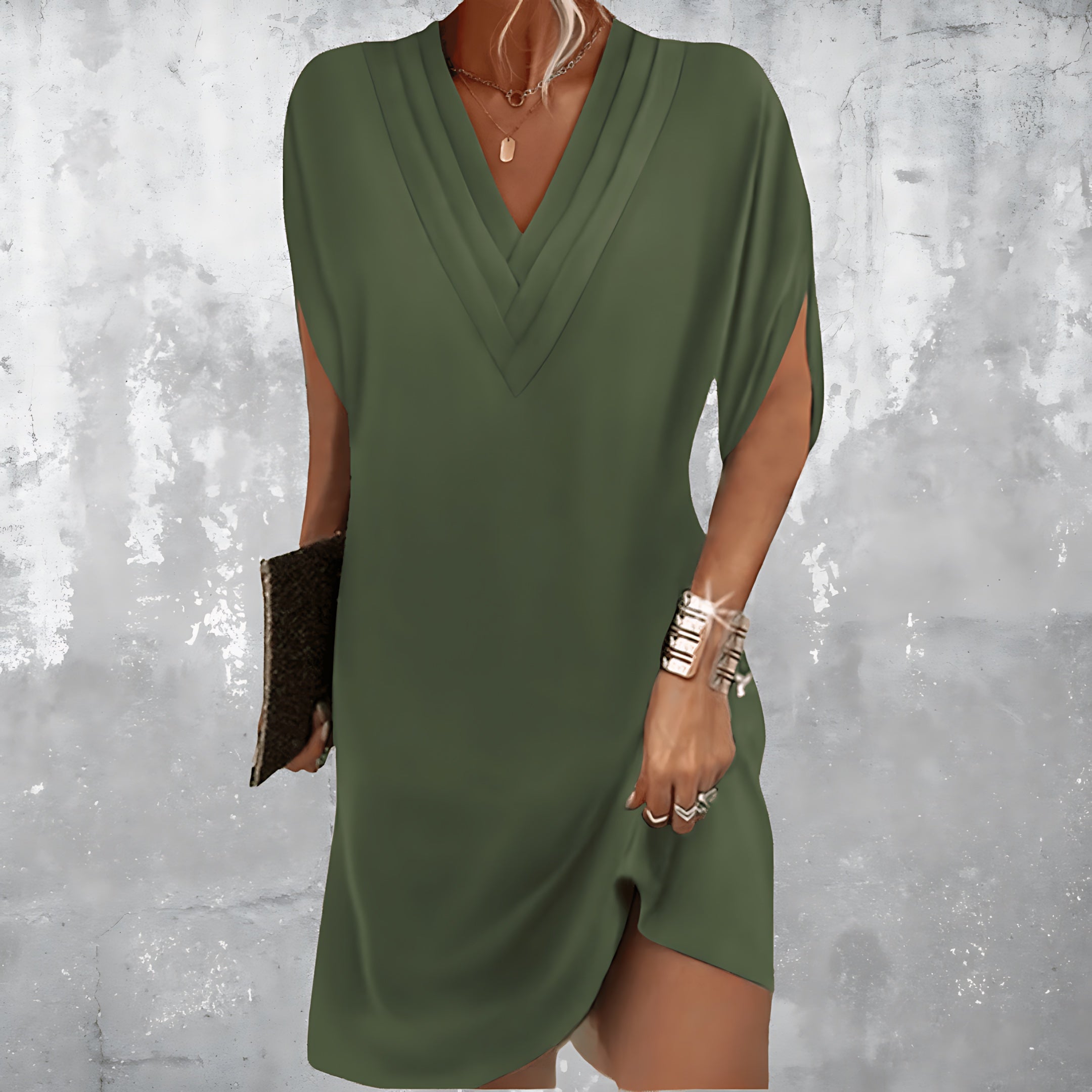 Sienna – V Neck Short Sleeve Shift Mini Dress