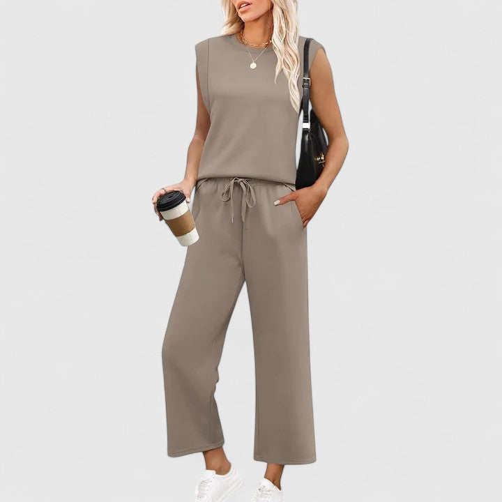 Avery – Tank Top and High Waist Cropped Pants Set