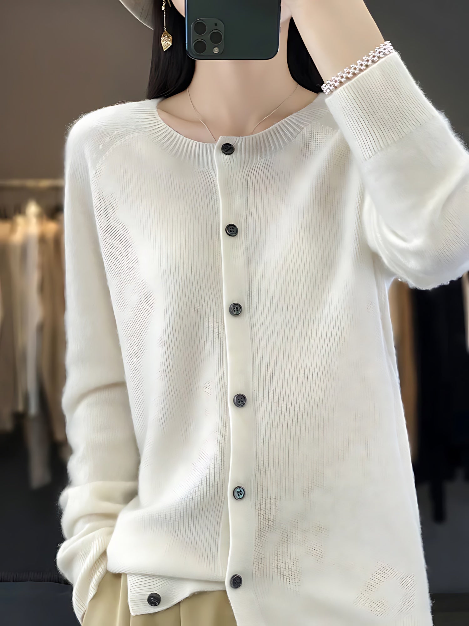 Victoria – Button Up Crew Neck Knit Cardigan