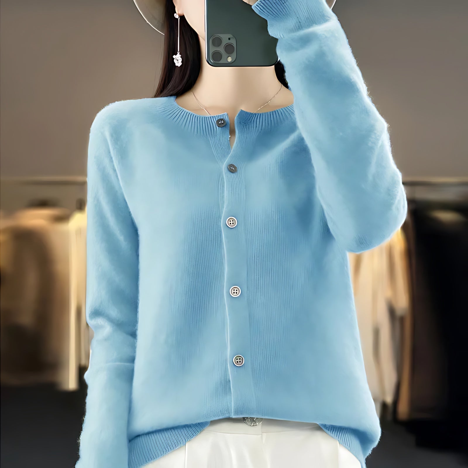 Victoria – Button Up Crew Neck Knit Cardigan