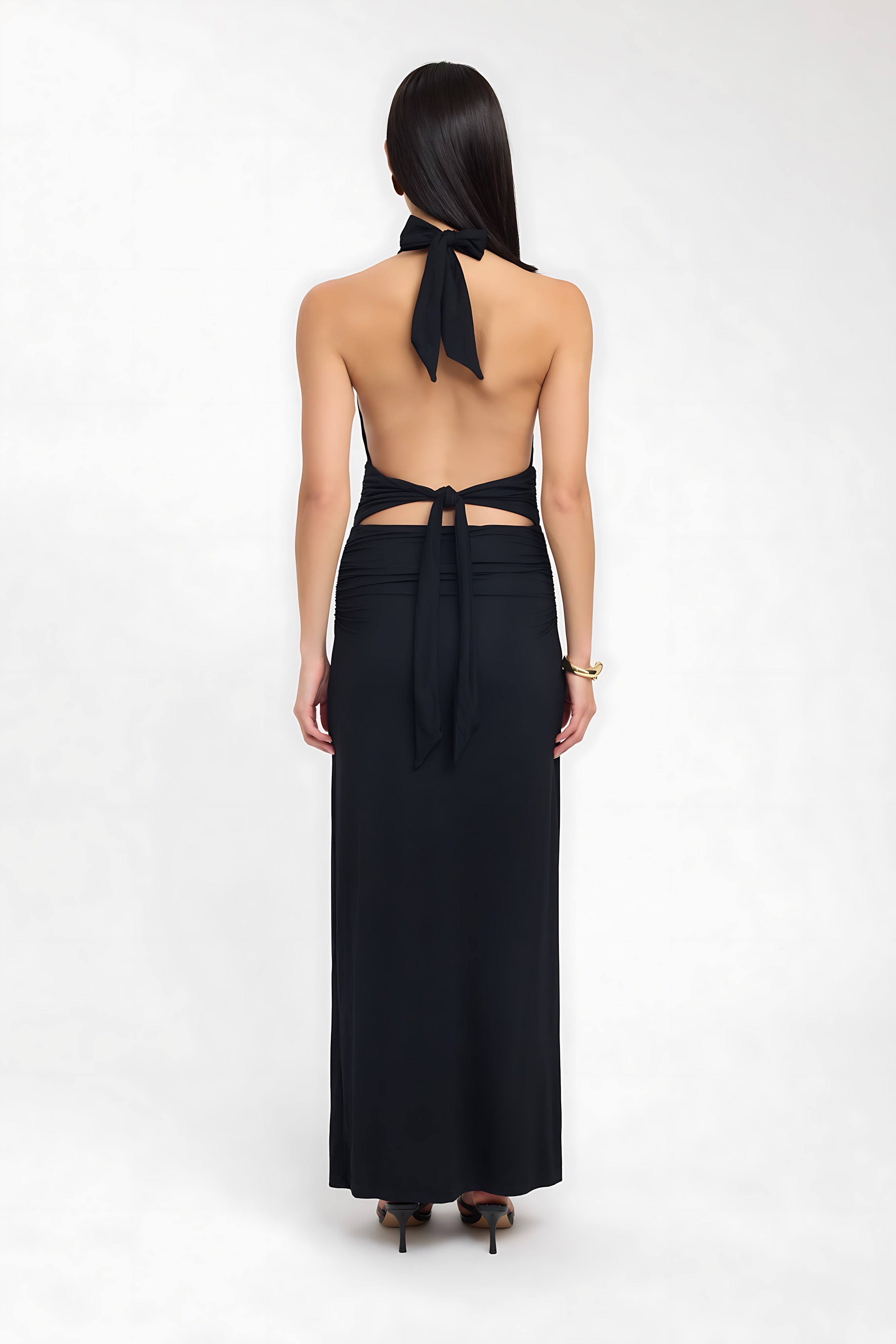 Wren – Halter Neck Fitted Evening Maxi Dress